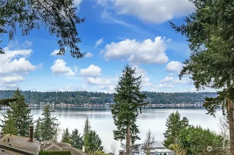2023 192nd Ave SE, Sammamish, WA 98075