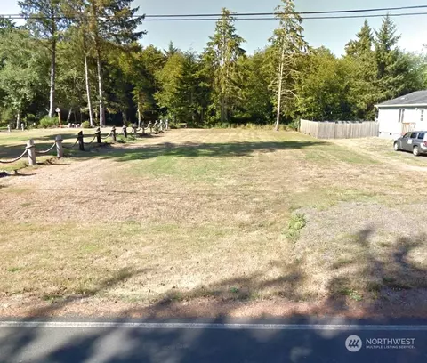 276 E Rain St, Ocean Shores, WA 98569