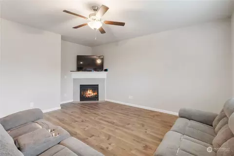 885 Riley Dr E, Enumclaw, WA 98022 photo 17