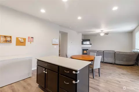 885 Riley Dr E, Enumclaw, WA 98022 photo 13