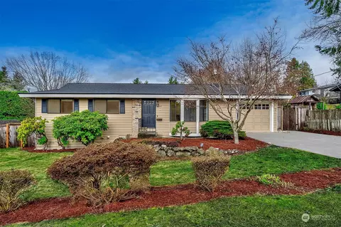 10932 NE 60th St, Kirkland, WA 98033