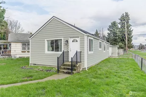 220 19th Ave, Longview, WA 98632