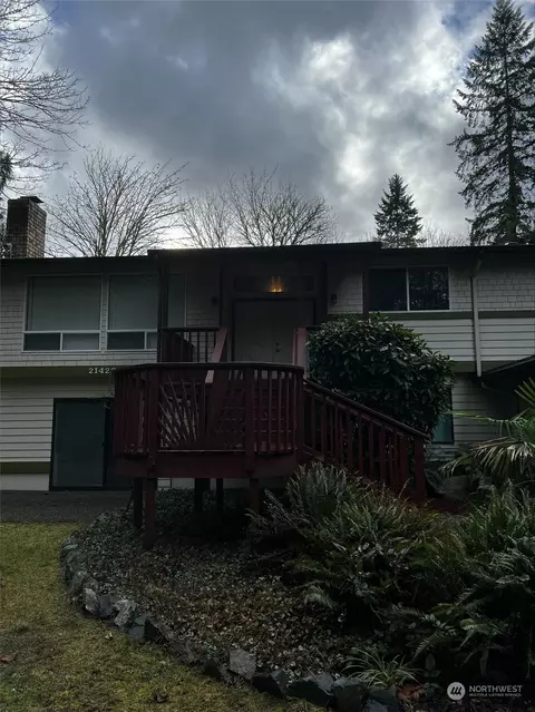 21423 NE 165th St, Woodinville, WA 98077