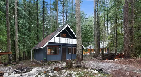 7485 Glacier Springs Dr, Deming, WA 98244