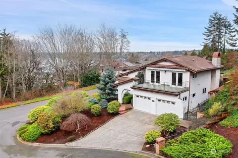 609 SW 297th St, Federal Way, WA 98023