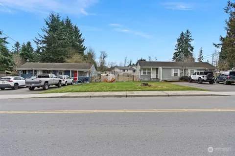 11726 Center Rd, Everett, WA 98204