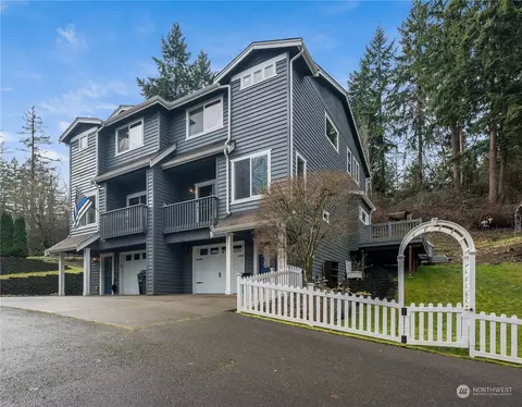 11500 120th Ave E #2, Puyallup, WA 98374