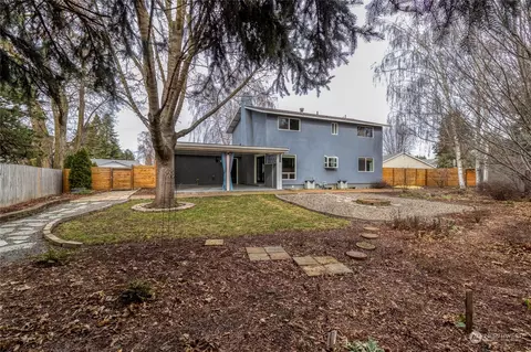 Exterior - 1004 Brevor Dr, Walla Walla, WA 99362 photo 5 of 7