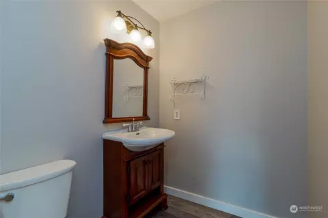 Bath - 1004 Brevor Dr, Walla Walla, WA 99362 photo 1 of 6
