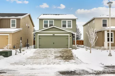 925 Tetherow St #63, Bremerton, WA 98310