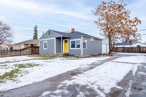 118 D St NE, Ephrata, WA 98823