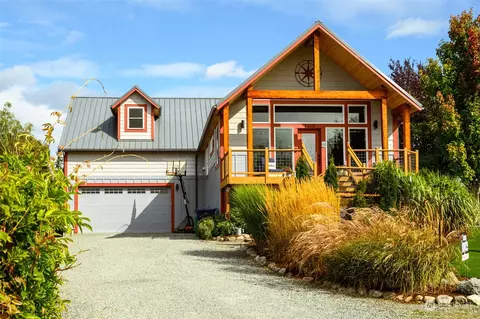 1415 Allen Ct, Anacortes, WA 98221