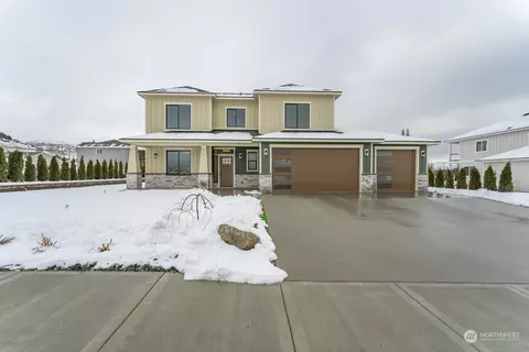 34 Abe Ln, Manson, WA 98831
