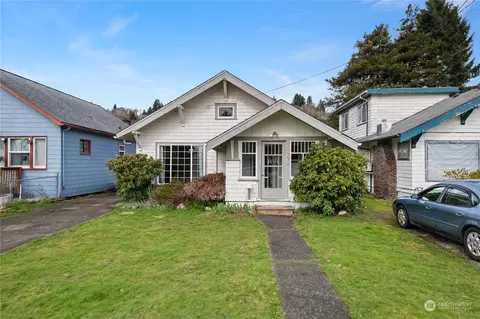 141 Karr Ave, Hoquiam, WA 98550