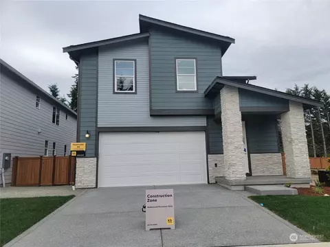 17918 SE 265th St #4, Covington, WA 98042
