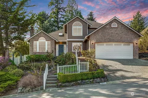 2017 217th Pl NE, Sammamish, WA 98074
