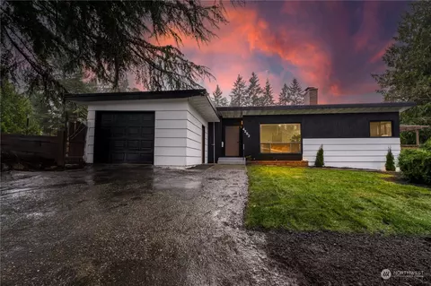 4203 NW Heather Ln, Bremerton, WA 98312