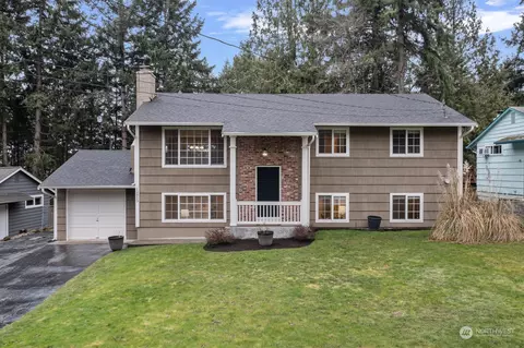 12853 109th Ave NE, Kirkland, WA 98034