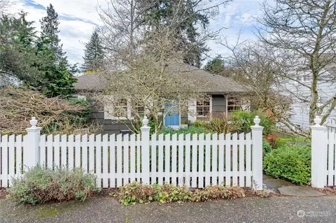 7405 48th Ave NE, Seattle, WA 98115