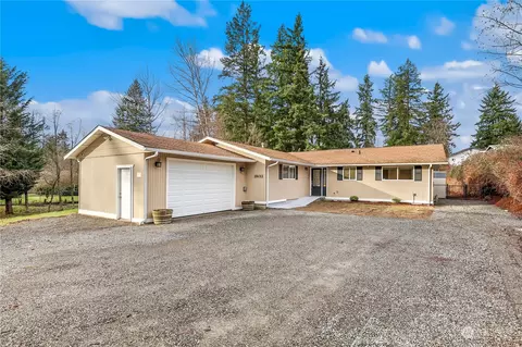 18011 2nd St E, Lake Tapps, WA 98391