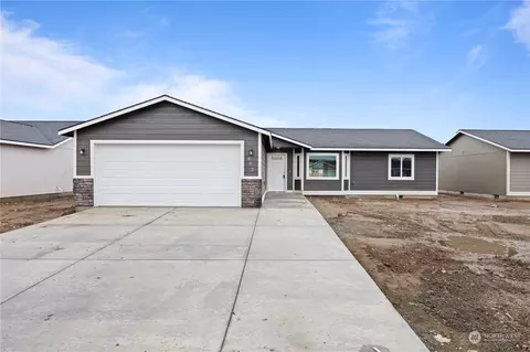 722 E Cascade St, Othello, WA 99344