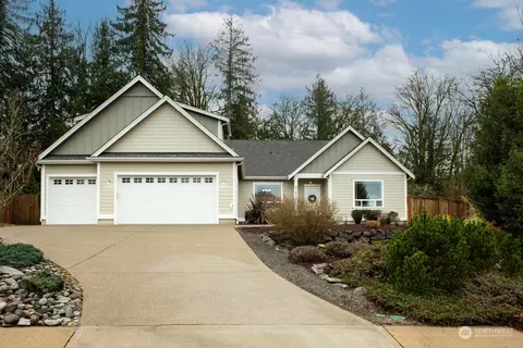 1614 Lucero Pl E, Port Orchard, WA 98366