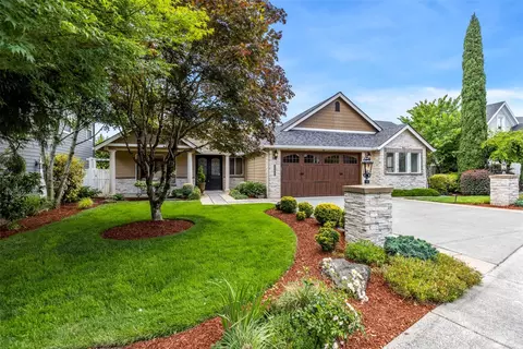 1041 NW Deerfern Loop, Camas, WA 98607