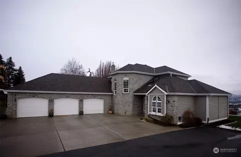 2011 Broadway N, Wenatchee, WA 98801