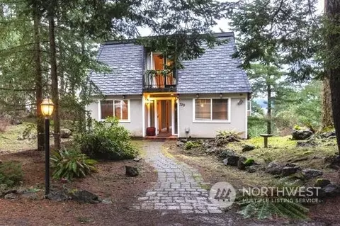 329 Upper Dr, Friday Harbor, WA 98250