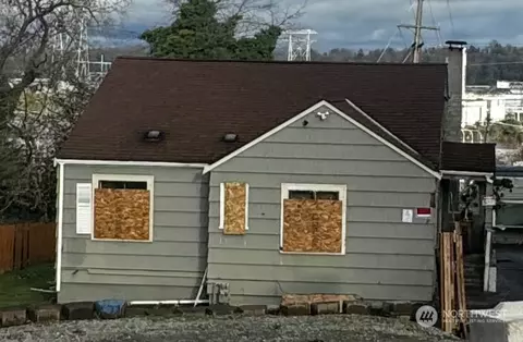 10080 Des Moines Memorial Dr S, Seattle, WA 98168