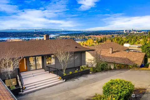 4432 Somerset Blvd SE, Bellevue, WA 98006