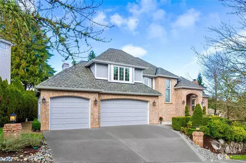 5509 NW Lacleman Dr, Issaquah, WA 98027