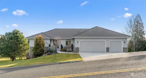 3625 Westridge Pl, Wenatchee, WA 98801