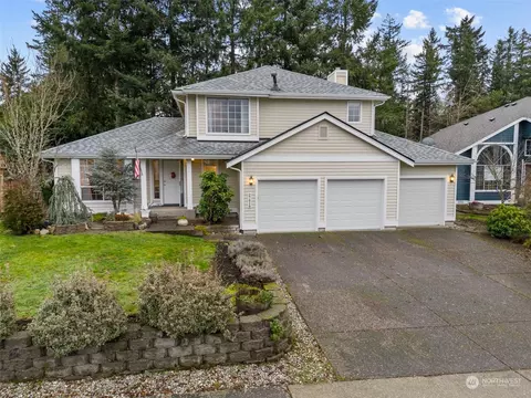 27818 215th Pl SE, Maple Valley, WA 98038