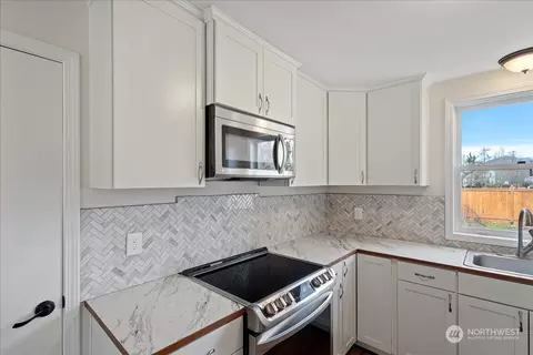 5838 Bow St, Bow, WA 98232 photo 7