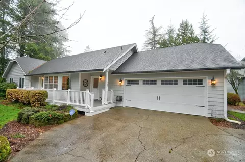 2404 Lakeview Ct SW, Olympia, WA 98512