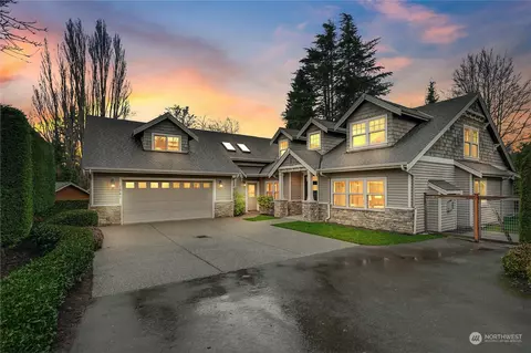 1541 10th Pl N, Edmonds, WA 98020