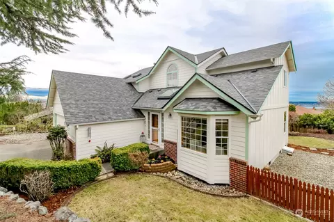 5332 Beverly Ave NE, Tacoma, WA 98422