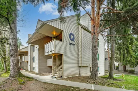 14707 NE 44th Pl #Q-12, Bellevue, WA 98007