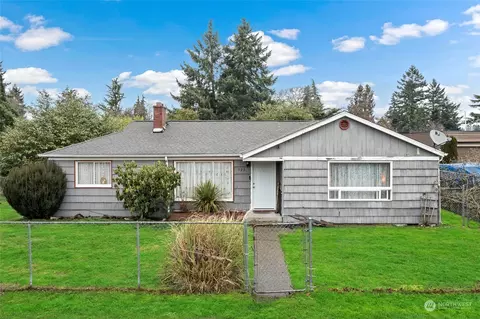 723 117th St S, Tacoma, WA 98444