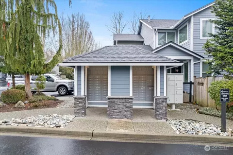 Exterior - 2201 192nd St SE #R202, Bothell, WA 98012 photo 6 of 6