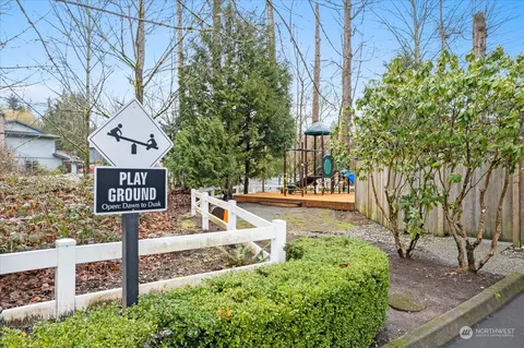 View/Area - 2201 192nd St SE #R202, Bothell, WA 98012 photo 2 of 2
