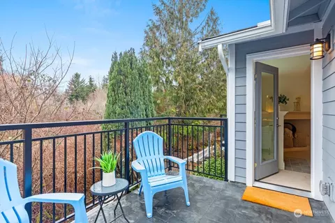 Exterior - 2201 192nd St SE #R202, Bothell, WA 98012 photo 3 of 6