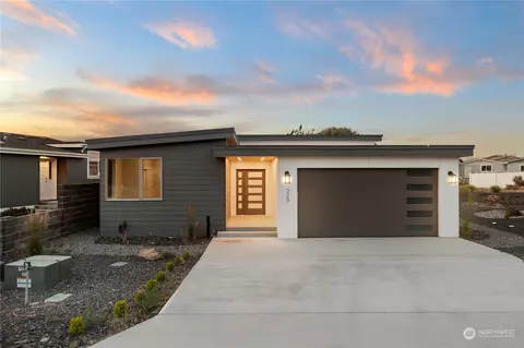 320 Brunner Ln SW, Mattawa, WA 99349