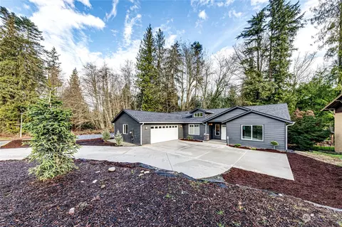 601 S Del Guzzi Dr, Port Angeles, WA 98362