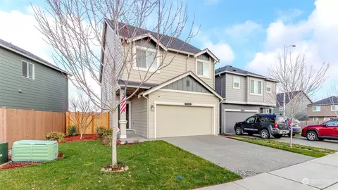 18501 Alpine Way E, Puyallup, WA 98374
