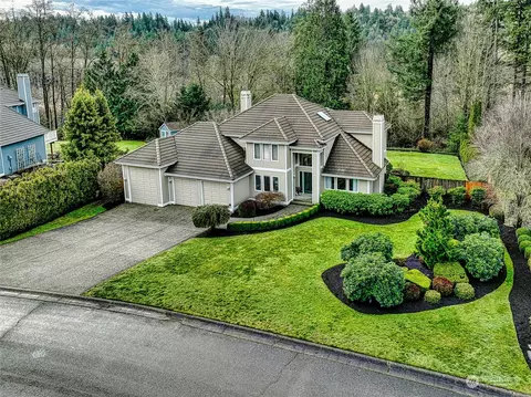 22515 NE 39th Way, Redmond, WA 98053