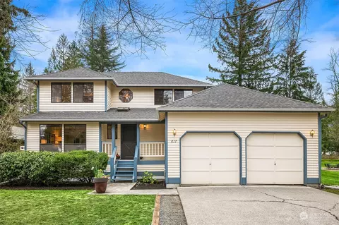 617 NE 10th St, North Bend, WA 98045