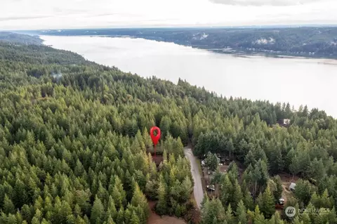 111 NE Hurd Rd, Belfair, WA 98528