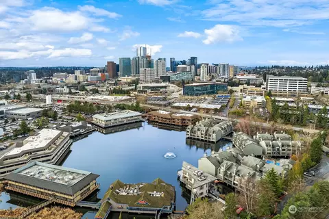 7 Lake Bellevue Dr Ave #209, Bellevue, WA 98005